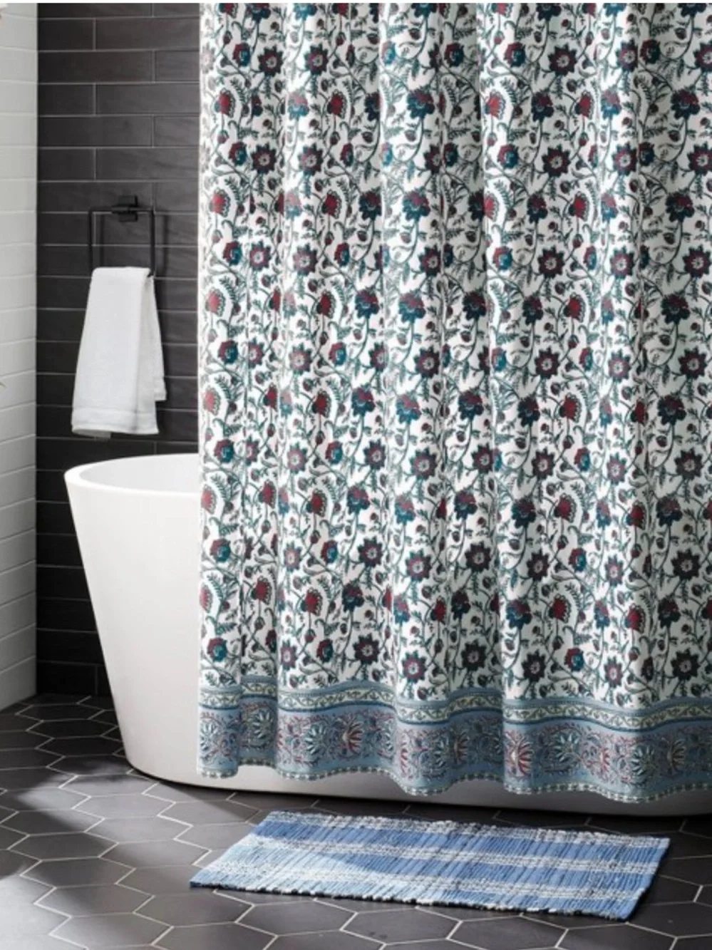 THRESHOLD NWT Americana Floral Shower Curtain -blue/red